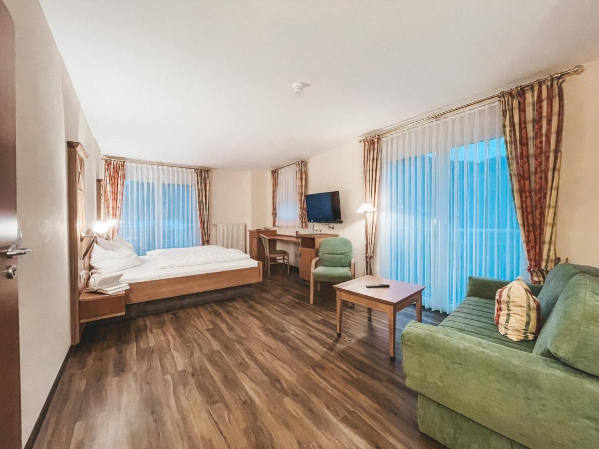 Hotel Badischer Hof بِبيراخ المظهر الخارجي الصورة
